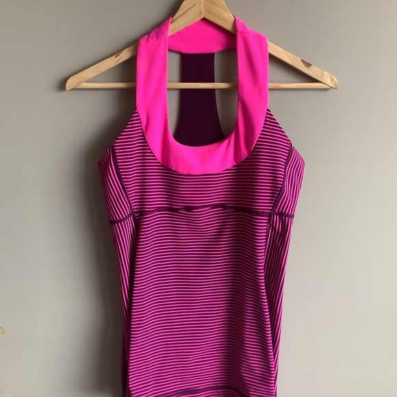 lululemon athletica Tops - Lululemon scoop neck Tank